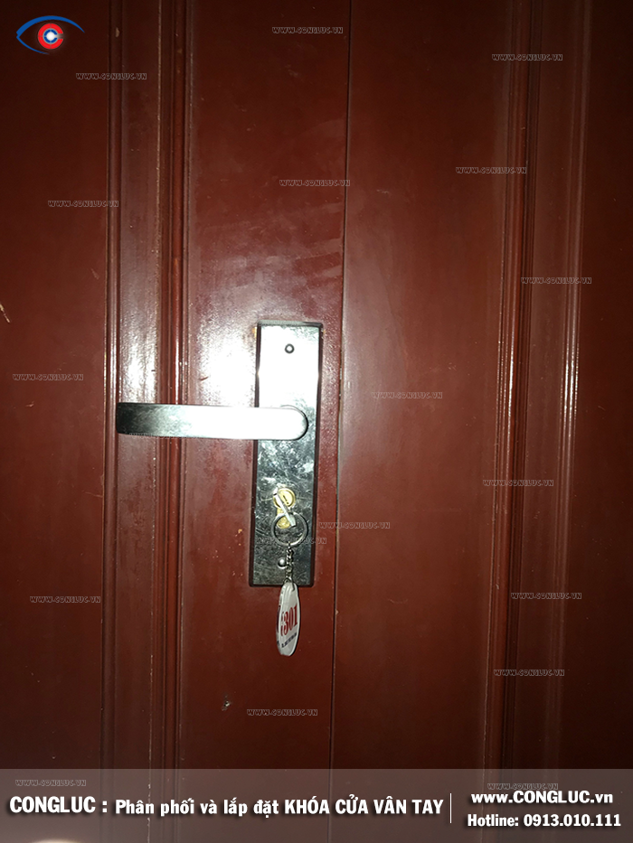 Lắp khóa cửa khách sạn tại đường Văn Cao Hải Phòng