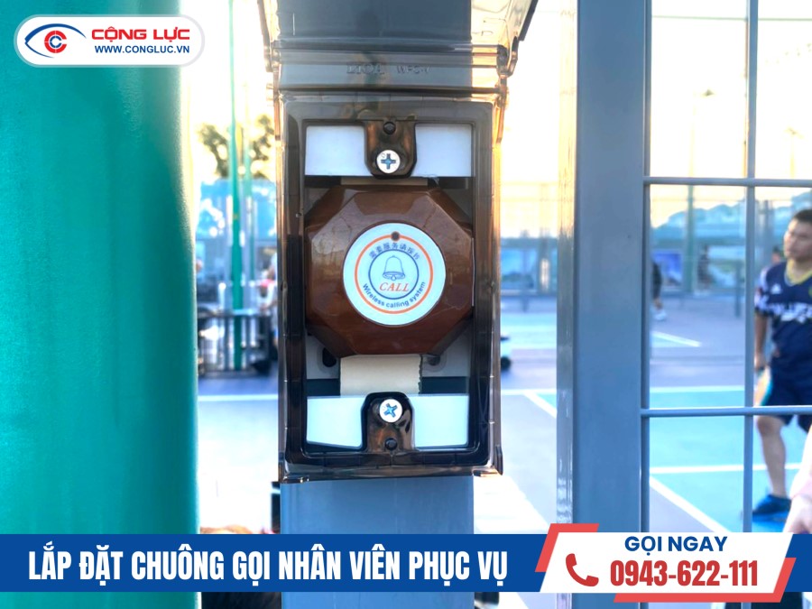 lắp chuông gọi phục vụ cho sân pickleball lạch tray