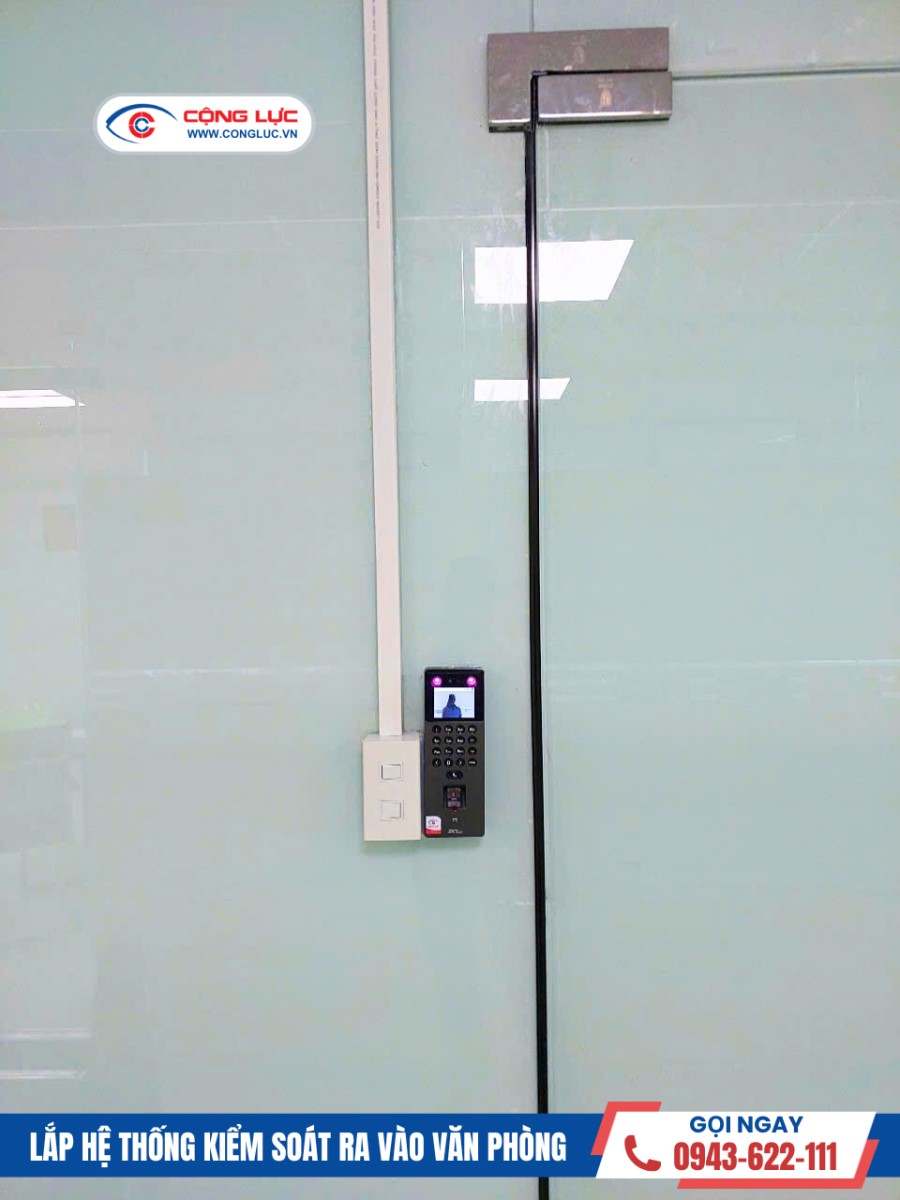 Máy kiểm soát ra vào khuôn mặt ZKteco Sense 2A lắp đặt tại văn phòng công ty An Dương Hải Phòng