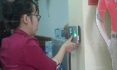 Lắp đặt máy chấm công cho văn phòng