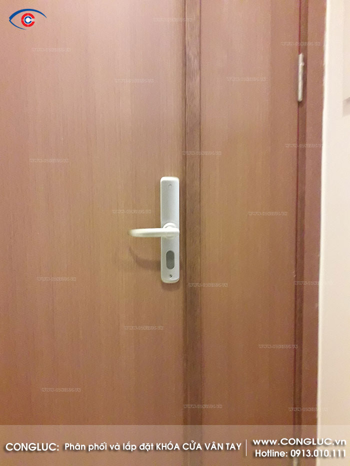 lắp khóa vân tay căn hộ 1101 tầng 11 shp hải phòng