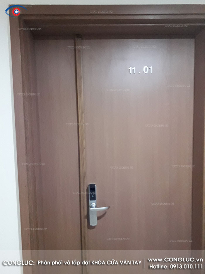 lắp đặt khóa cửa vân tay căn hộ 1101 tầng 11 tòa nhà shp hải phòng