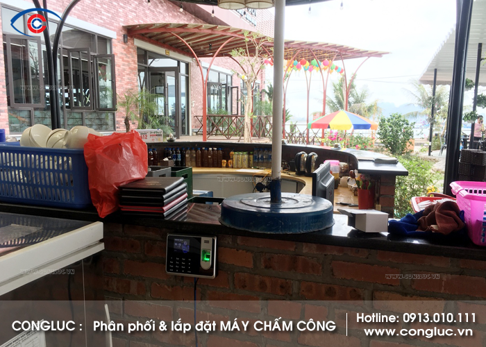Lắp máy chấm công tại Cẩm Phả Quảng Ninh nhà hàng Biển Xanh