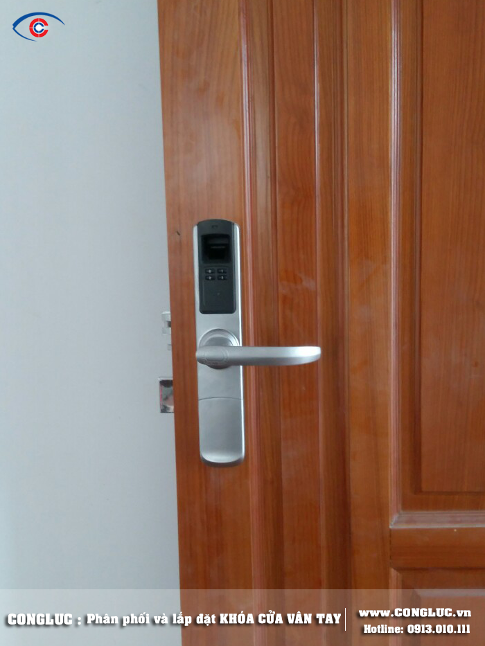 Lắp khóa cửa vân tay căn hộ tầng 11 tòa nhà SHP Hải Phòng
