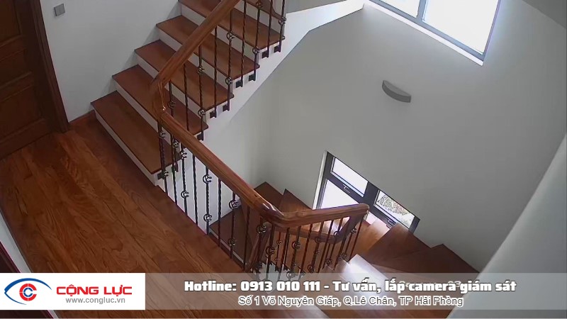 lắp camera giám sát khu vực cầu thang nhà ở